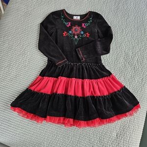 Hanna Andersson Black and Red Velour Twirl Dress With Embroidery